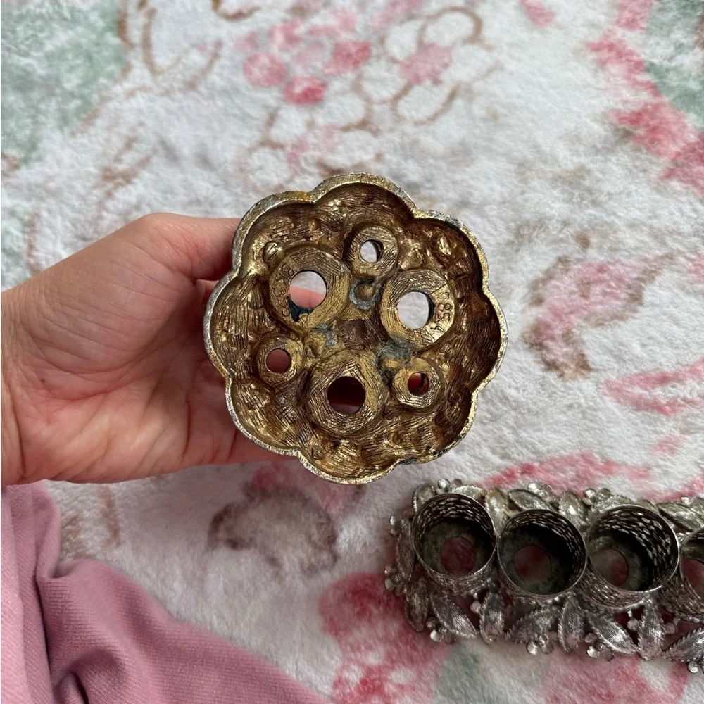 Ornate Gold Makeup Organizer Stand - Decorative Cosmetic Holder
